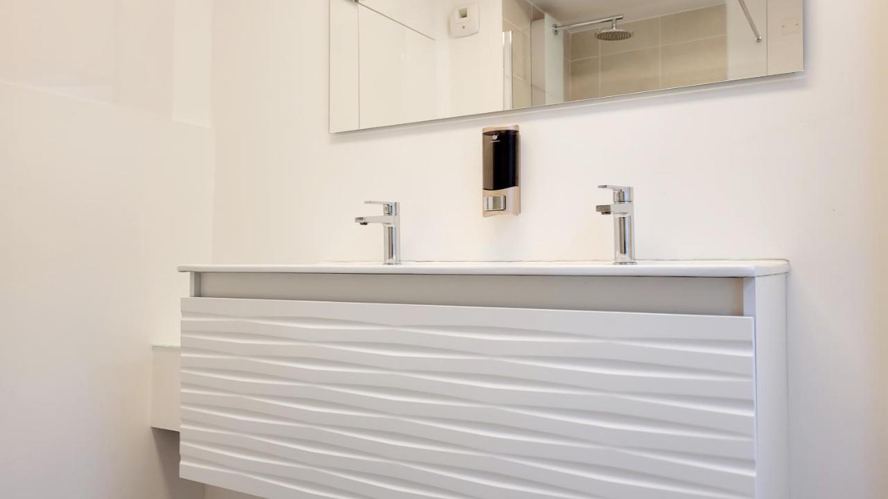 Beau Regard Apartment Besancon Bagian luar foto