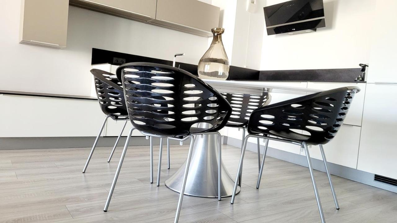Beau Regard Apartment Besancon Bagian luar foto