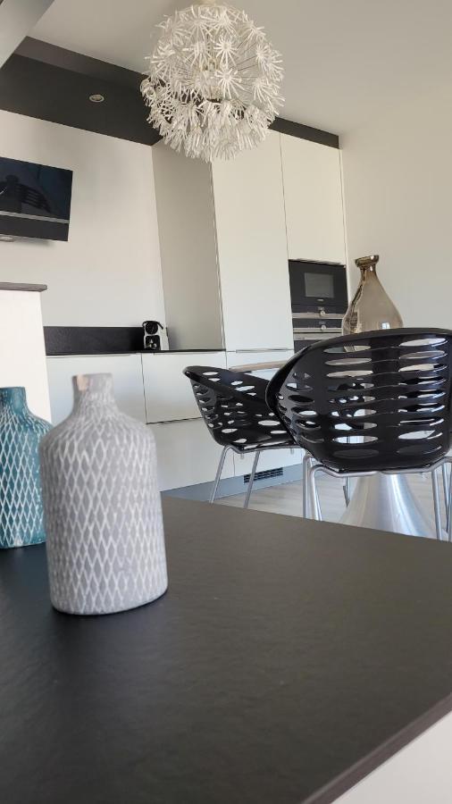 Beau Regard Apartment Besancon Bagian luar foto