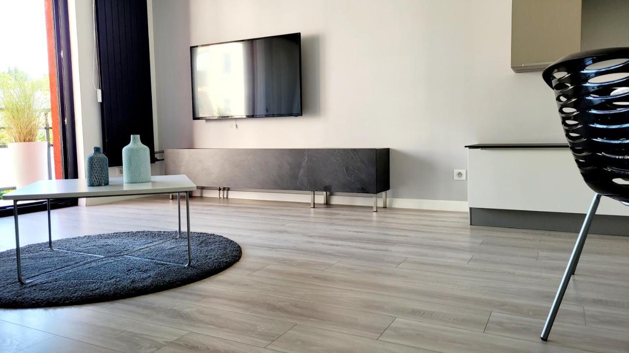 Beau Regard Apartment Besancon Bagian luar foto