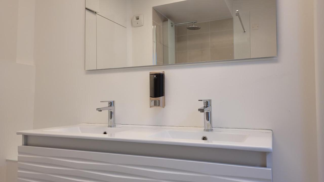 Beau Regard Apartment Besancon Bagian luar foto
